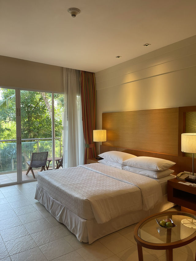 Sheraton Hua Hin Resort & Spa ที่พักสวยติดทะเล