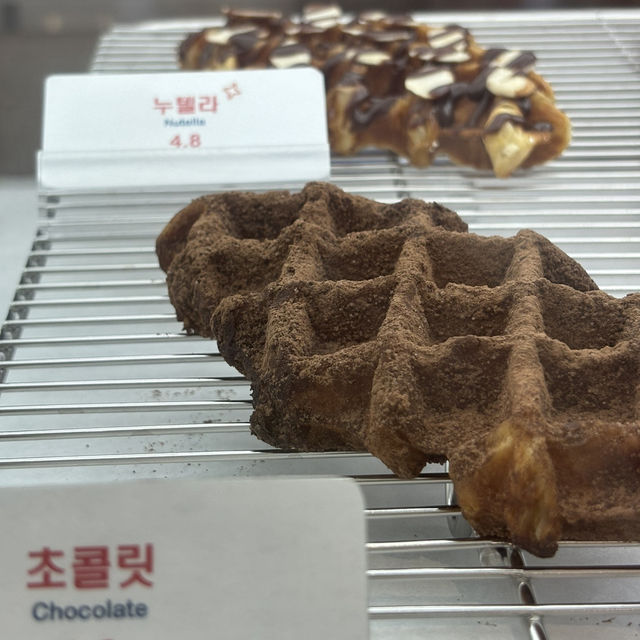 【韓国】ロッテワールドモール内のクロッフル専門店💗