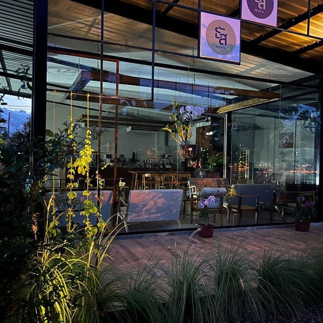 TOUCH Haus Coffee-ธัสเฮาส์ 