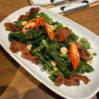 "เกียรตินิยม" ร้านอาหารไทยฟิวชั่น