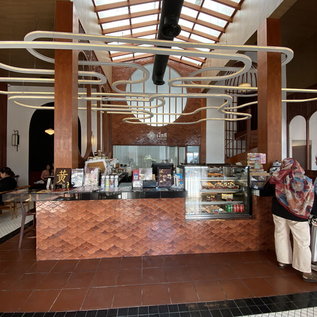 NGEGGEE CAFE