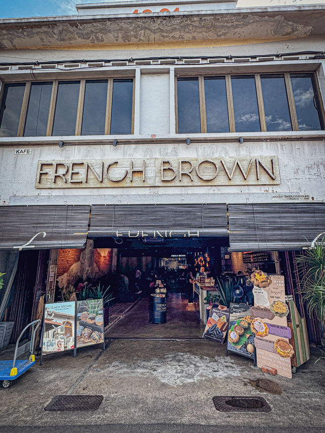 FrenchBrown: My favourite cafe in Melaka