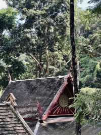วัดสวยใจกลางหุบเขา วัดผาลาด เชียงใหม่