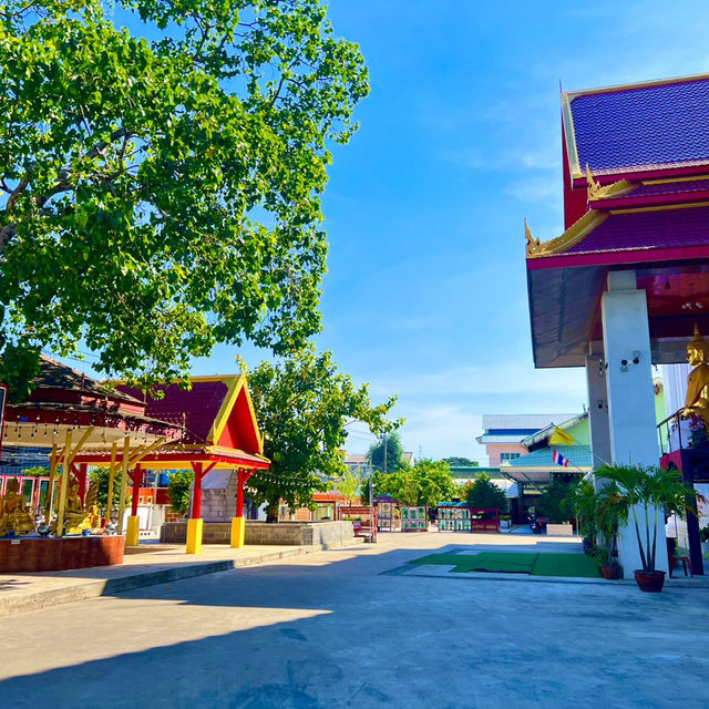 สักการะท้าวเวสสุวรรณ วัดบุญศรีมุนีกรณ์