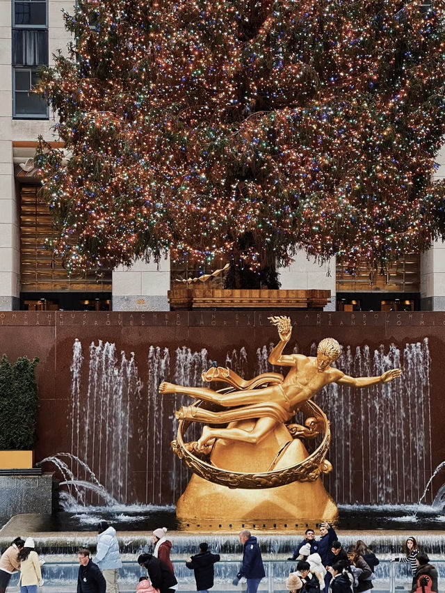 Rocking Around the Tree: Christmas at Rockefeller Center