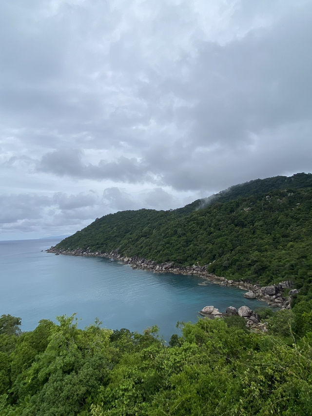 ชวนเดินป่า ไปดู Lighthouse  เกาะเต่ากัน 🏝️🐢