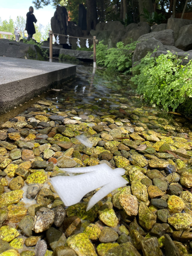 埼玉｜人形流厄運放水流 川越冰川神社的神秘儀式