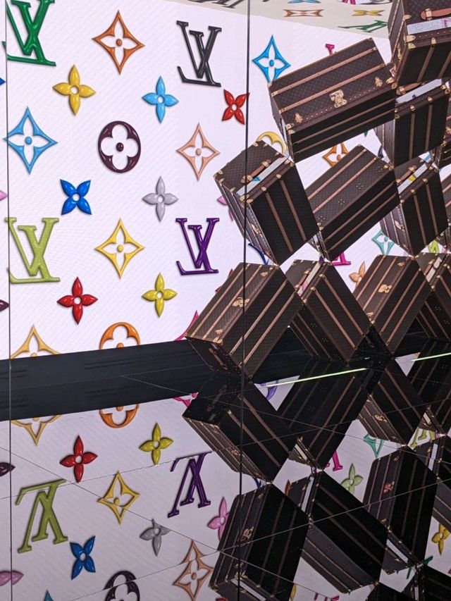 Louis Vuitton Fans Only!