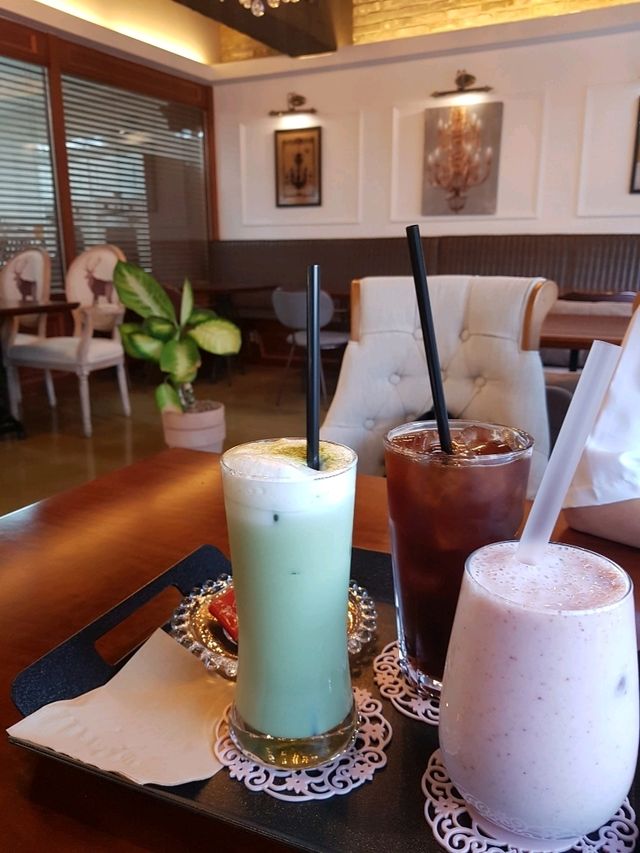 감성 가득한 부산진구 카페, 카페도란에서 힐링해요! ☕✨