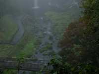 แชร์วิธีเดินทางไปน้ำตกชิราอิโตะและทะเลสาบทานูกิ