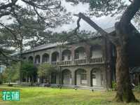 漫步 松園別館 松林綠影拂風吹