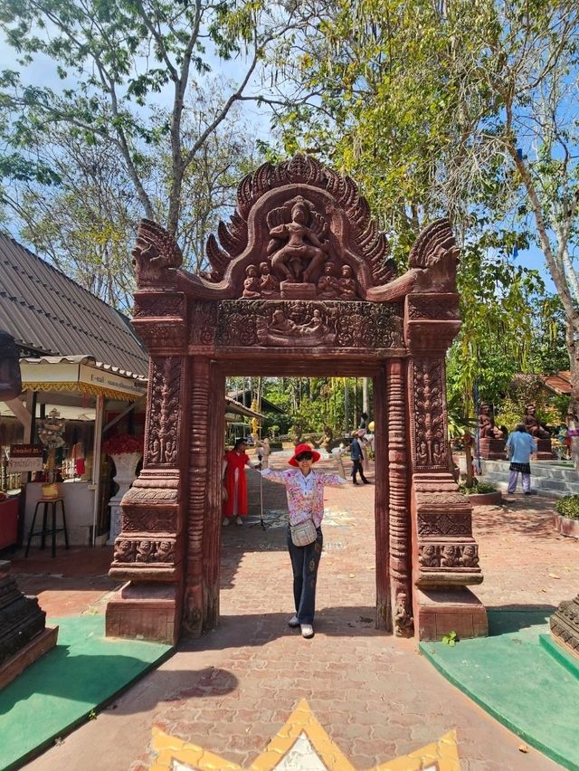 วัดคำชะโนดวังน้ำเขียว นครราชสีมา