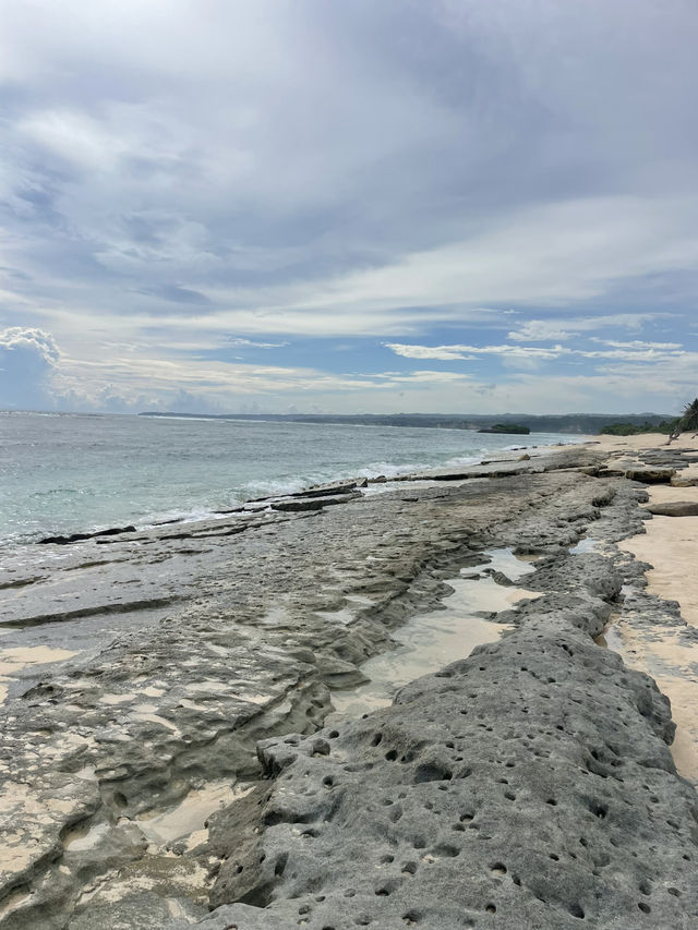 Pantai Watu Bella: A Coastal Escape in West Sumba 🌊🏝️