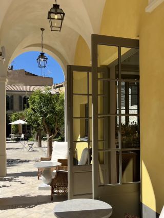 Hôtel du Couvent: A Tranquil Retreat in the Heart of Nice 