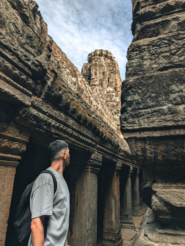 🇰🇭 Bayon: The Temple of Mysterious Stone Faces 🏛 