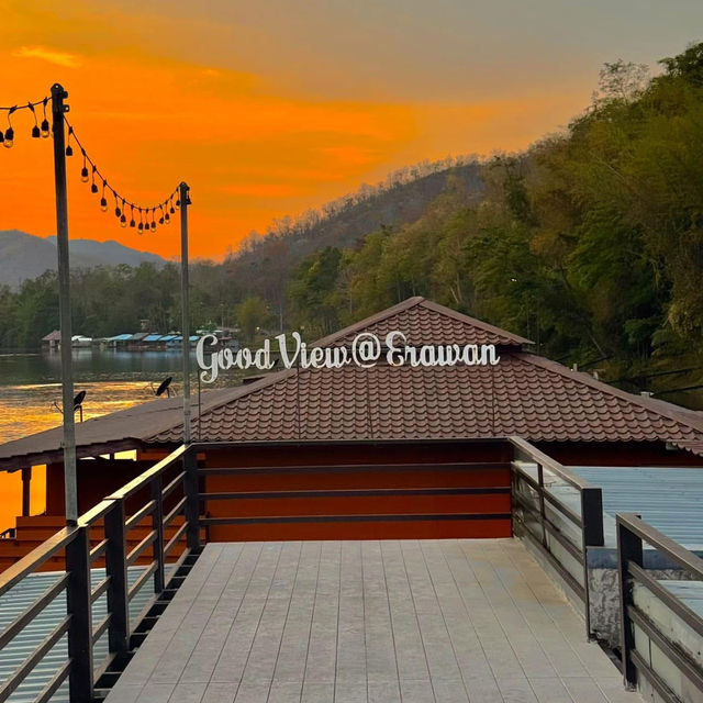 นอนแพริมน้ำ วิวภูเขา บรรยากาศโคตรฟิน 🛁⛰️🏞️