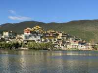 Yunnan’s largest Tibetan Buddhist monastery