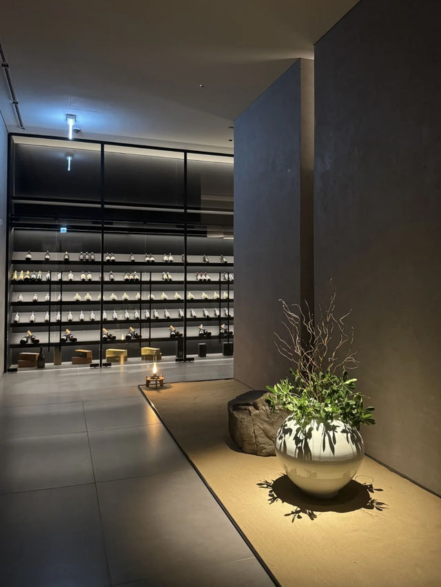 Yuwonjae: A Tranquil Hanok Stay in Seoul