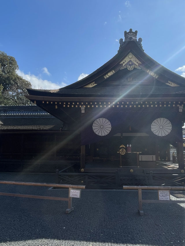 ⛩️穿越千本鳥居⛩️，探索伏見稻荷大社的神秘魅力🦊