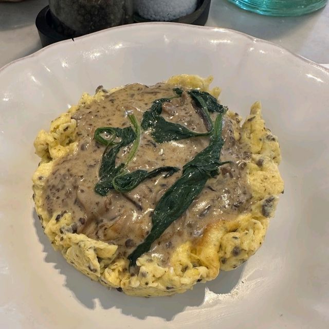 Cozy and great brunch options