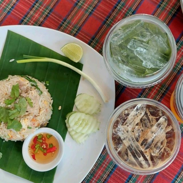 🌹🌻เอื้องหลวงจันท์ รีสอร์ท & คาเฟ่ดอกไม้🌸🌼