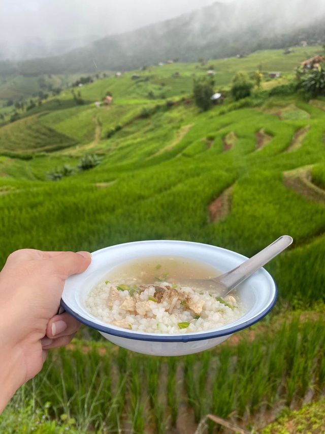สายหมอกจางๆ ณ บ้านระเบียงนา 🌾