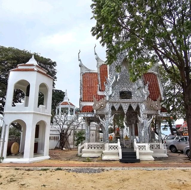 วัดเชิงเลน นนทบุรี