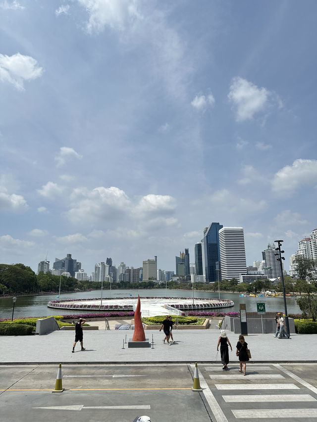 สวนเบญจกิติ : สวนสาธาณะใจกลางเมือง🌳🪷