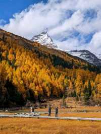 Breathtaking Beauty: Jiuzhaigou’s Enchanted Fall