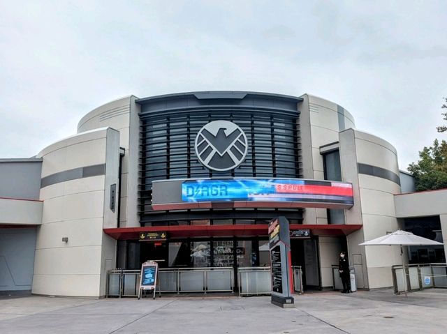 【香港ディズニーランド】トゥモローランドでマーベルなどのアトラクションを楽しむ