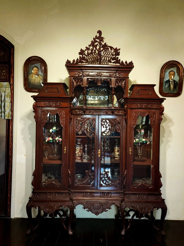 A Journey into Peranakan Heritage at Baba Nyonya Museum