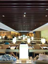 シンガポール　シンガポール観光　チャンギ空港T2 KrisFlyer Gold Loungeで過ごす！