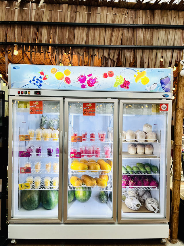 “Fruitastic Delights, Earth-Friendly Bites”