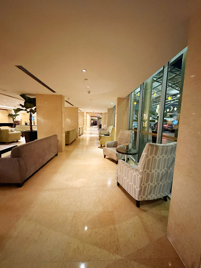 Illuminated Elegance: A Night at Impiana KLCC Lobby