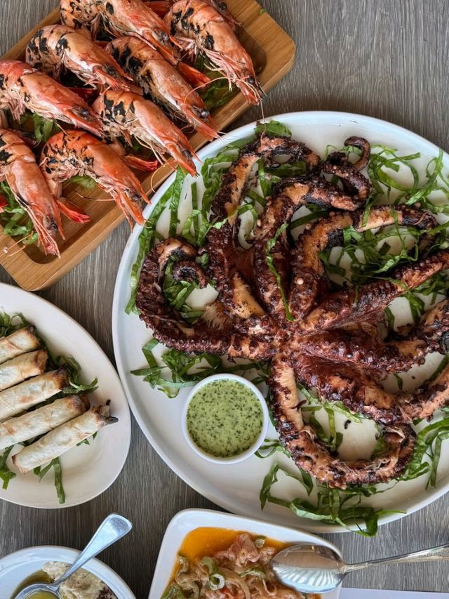 Golden Prawn 933 – Seafood Feast by the Sea!- Batam 