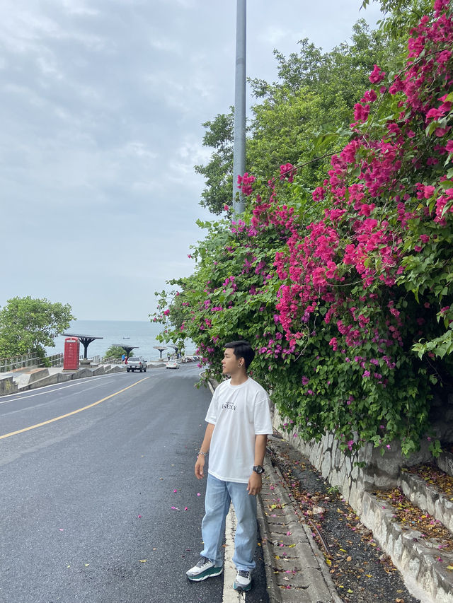 เขาสามมุก จุดถ่ายรูปบางแสน ยอดฮิต