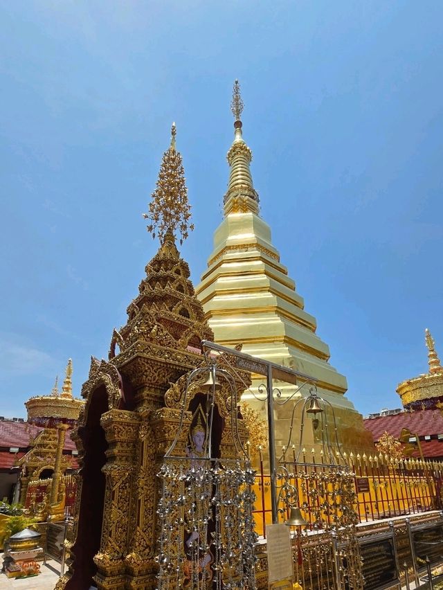 วัดพระธาตุช่อแฮ มนต์เสน่ห์แห่งล้านนา