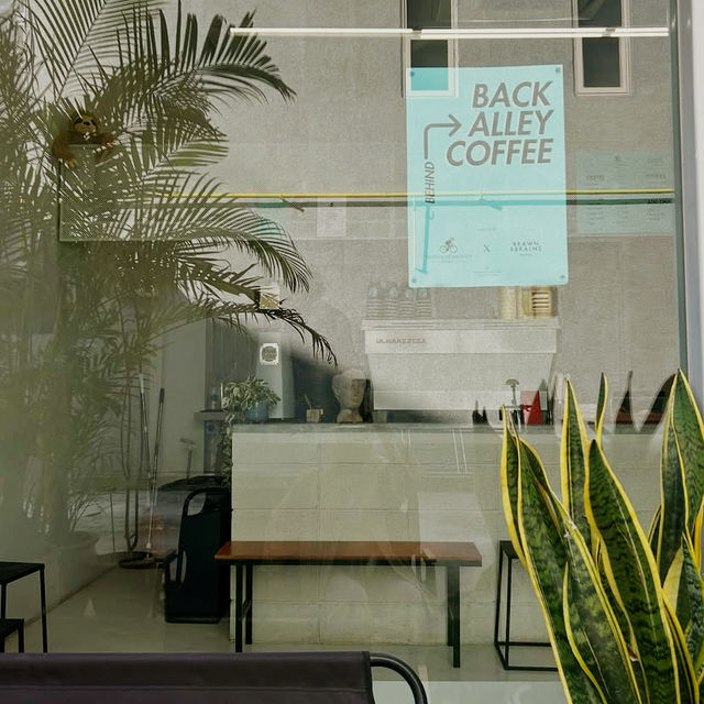 Strength and Precision at Brawn & Brains Coffee