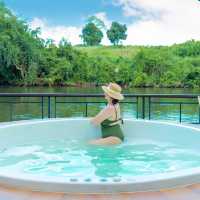 🌿⛰️ แวะมาพักใจที่ Saiyok Mantra Resort 