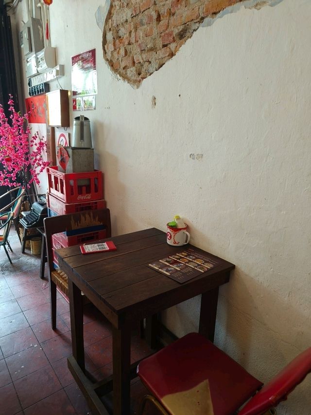 A Taste of Heritage at Loong Fong Café