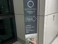 Intervals天際酒吧及餐廳：在香港國際機場的空中饗宴，享受美食與美景的完美融合！