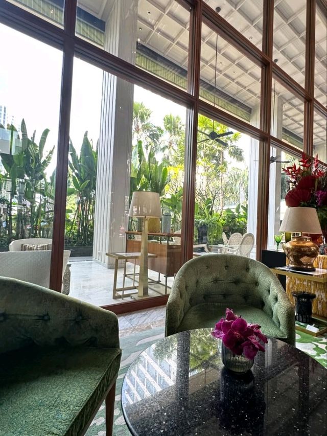 🌟 Royal Riverside Retreat: Mandarin Oriental Bangkok  🏨🌊