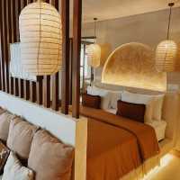 A Coastal Sanctuary of Sophisticated Tranquility