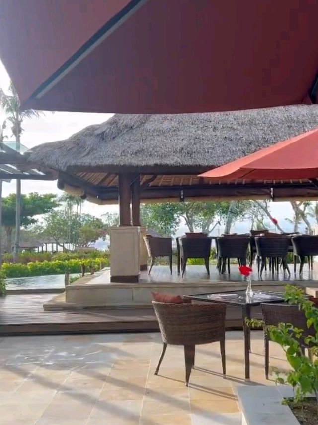 🌅 Cliffside Bliss – AYANA Resort Bali: Where Luxury Meets the Ocean