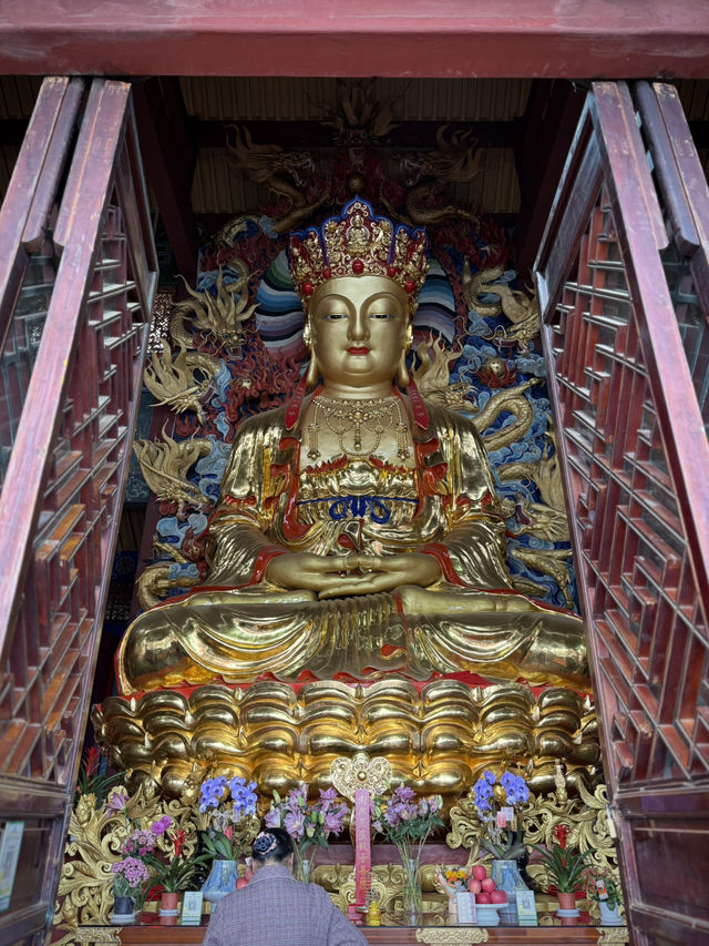 Mindblowing Buddhist sculpture art corridor in Mianyang