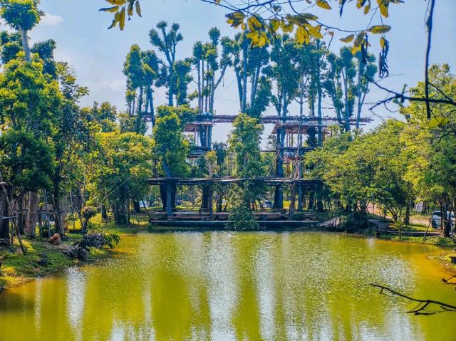 บ้านอวดชุม คาเฟ่ลับๆชุมพร