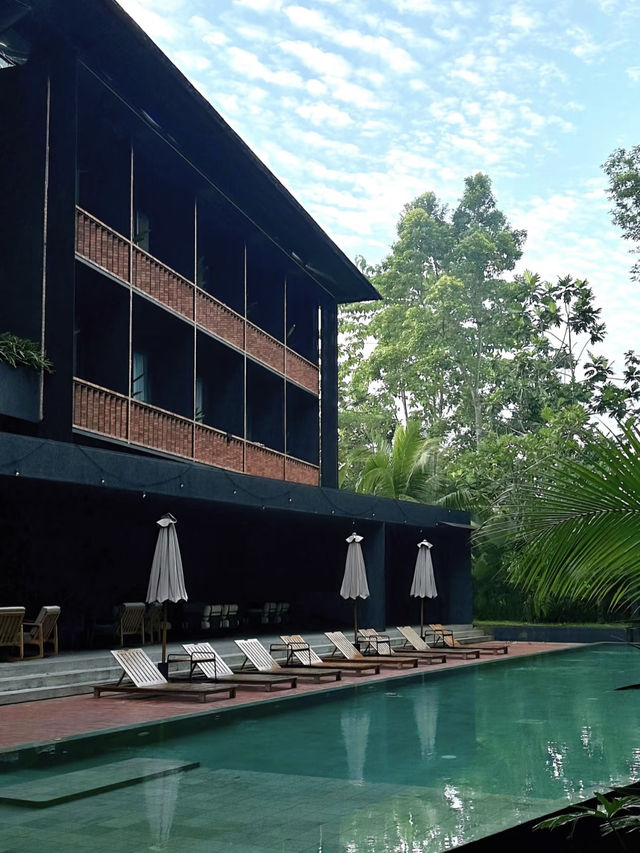  Modern Minimalism and Cultural Immersion at Titik Dua Bali