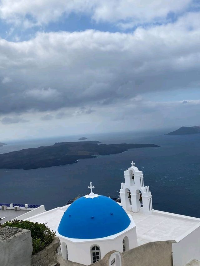 ⛪ Europe 🌍 Chasing Blue Domes: Santorini’s Famous Churches on a Budget 🇬🇷💙