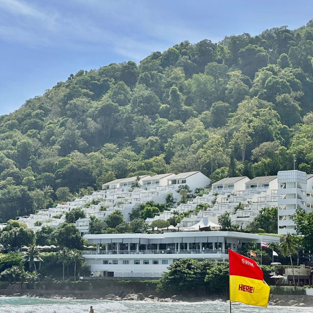 หนีความวุ่นวายมาใช้ชีวิตช้าๆที่The Nai Harn Phuket
