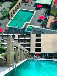 A Wonderful Vacation with Friends at Carlton Hotel Singapore - Stylish Comfort & Perfect Location. 